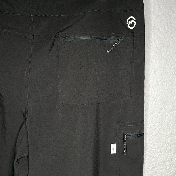 Magellan Men’s Water Repellent Shorts Black Large - Picture 6 of 10